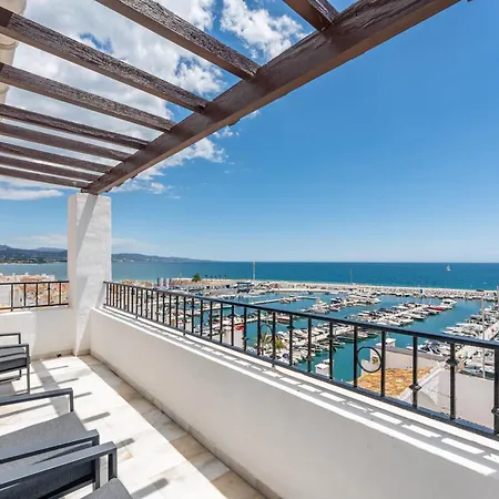 Velara Banus